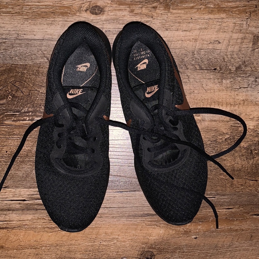 Black and rose Gold Nike
